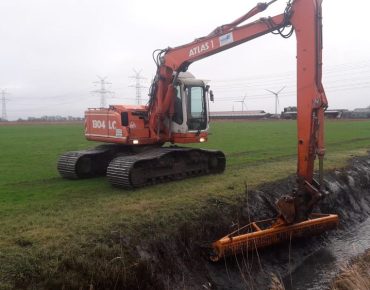 Hauschild bagger gewaesserarbeiten 040