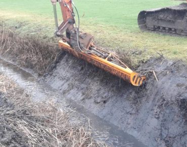Hauschild bagger gewaesserarbeiten 042