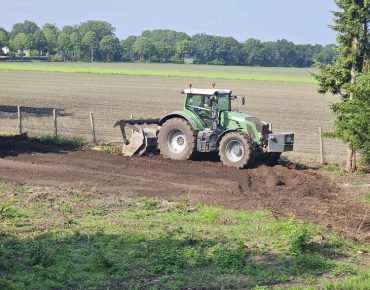 Hauschild forstmulcher schlepper seitenarm 049